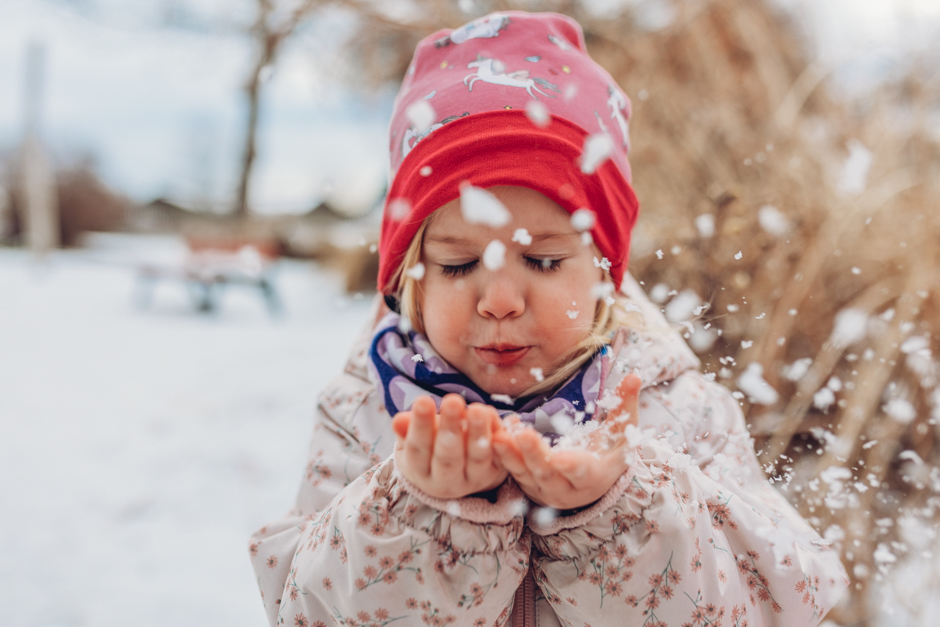 Magische Kindergartenfotos im Schnee: Ein unvergessliches Abenteuer
